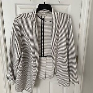 Ava & Viv Black and White Striped Jacket 3X like new